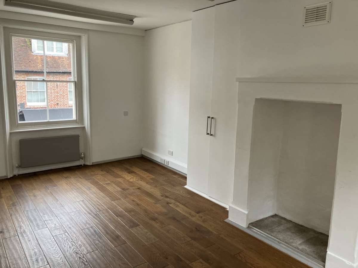 Office in Winchester - photo 3