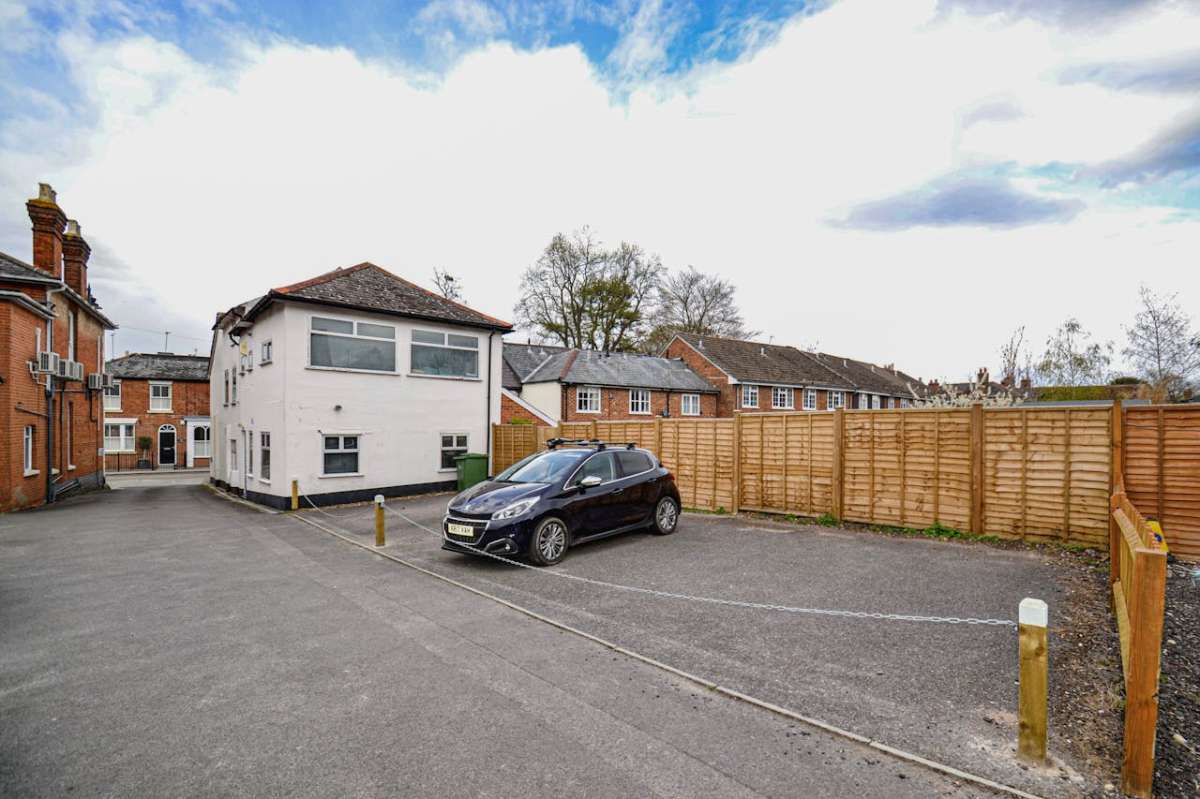 Office in Romsey - photo 3