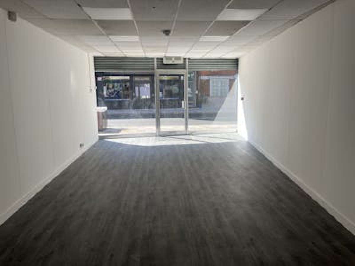 Office in Lewisham - photo 4