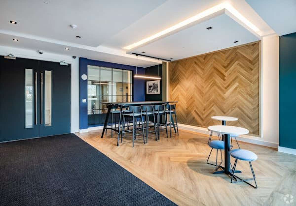 Office in Southport - photo 2