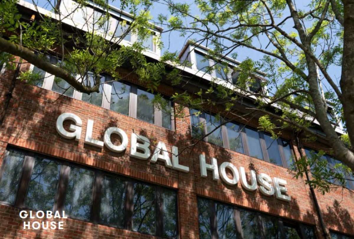 Office in Epsom - photo 2