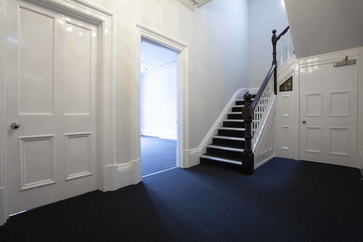 Office in Clifton - photo 3