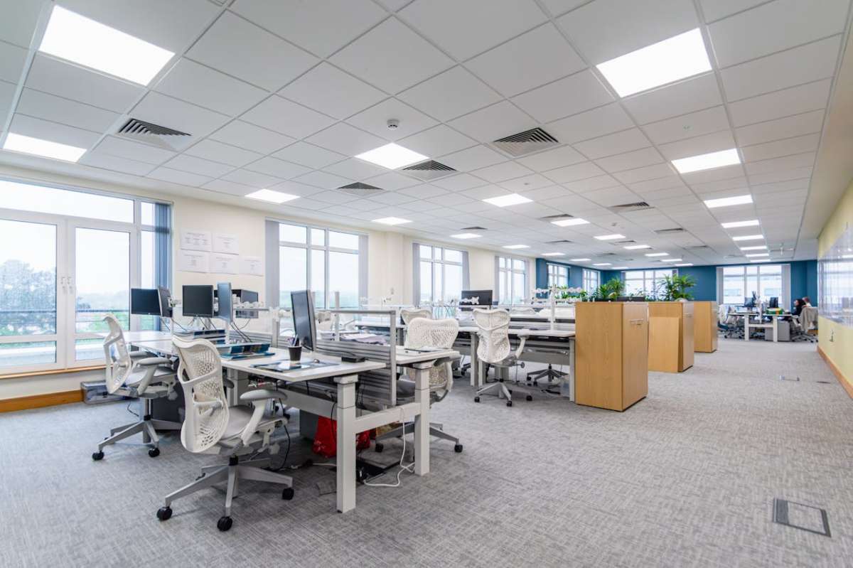 Office in Bournemouth - photo 2