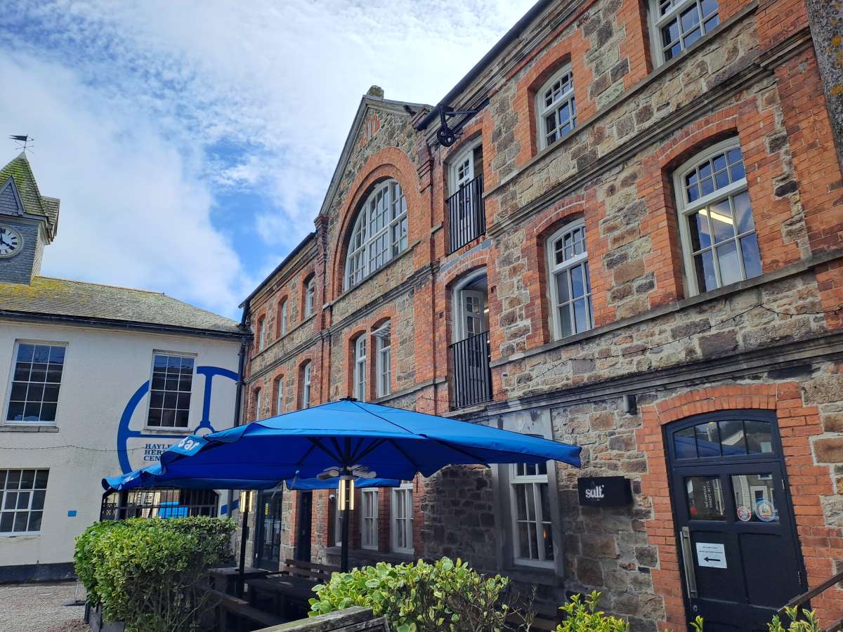 Office in Hayle - photo 3