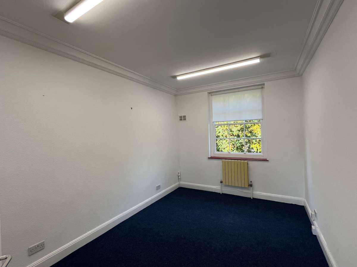 Office in Exeter - photo 3