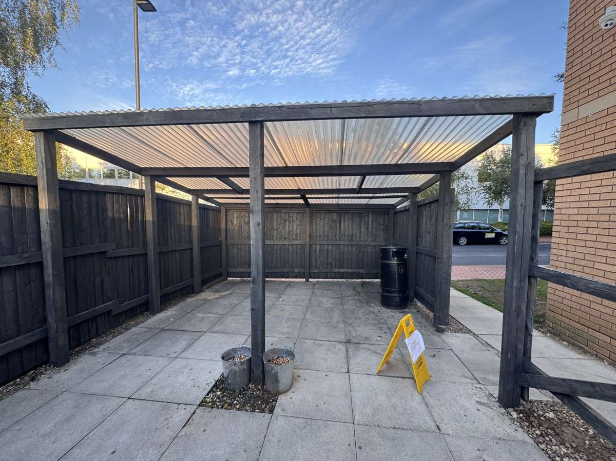 Office in Doncaster - photo 3