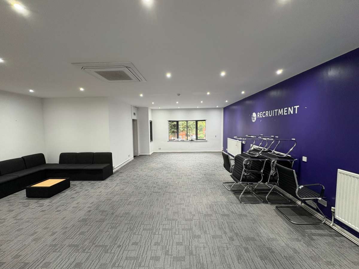 Office in Loughborough - photo 3