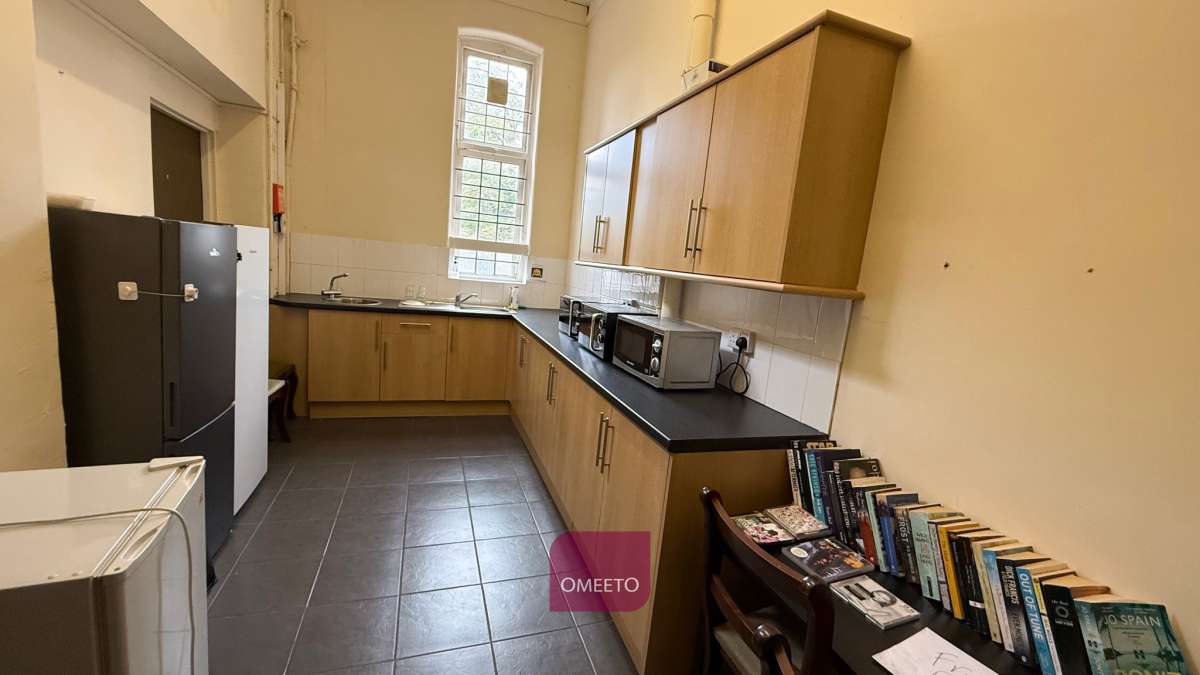 Office in Nottingham - photo 4