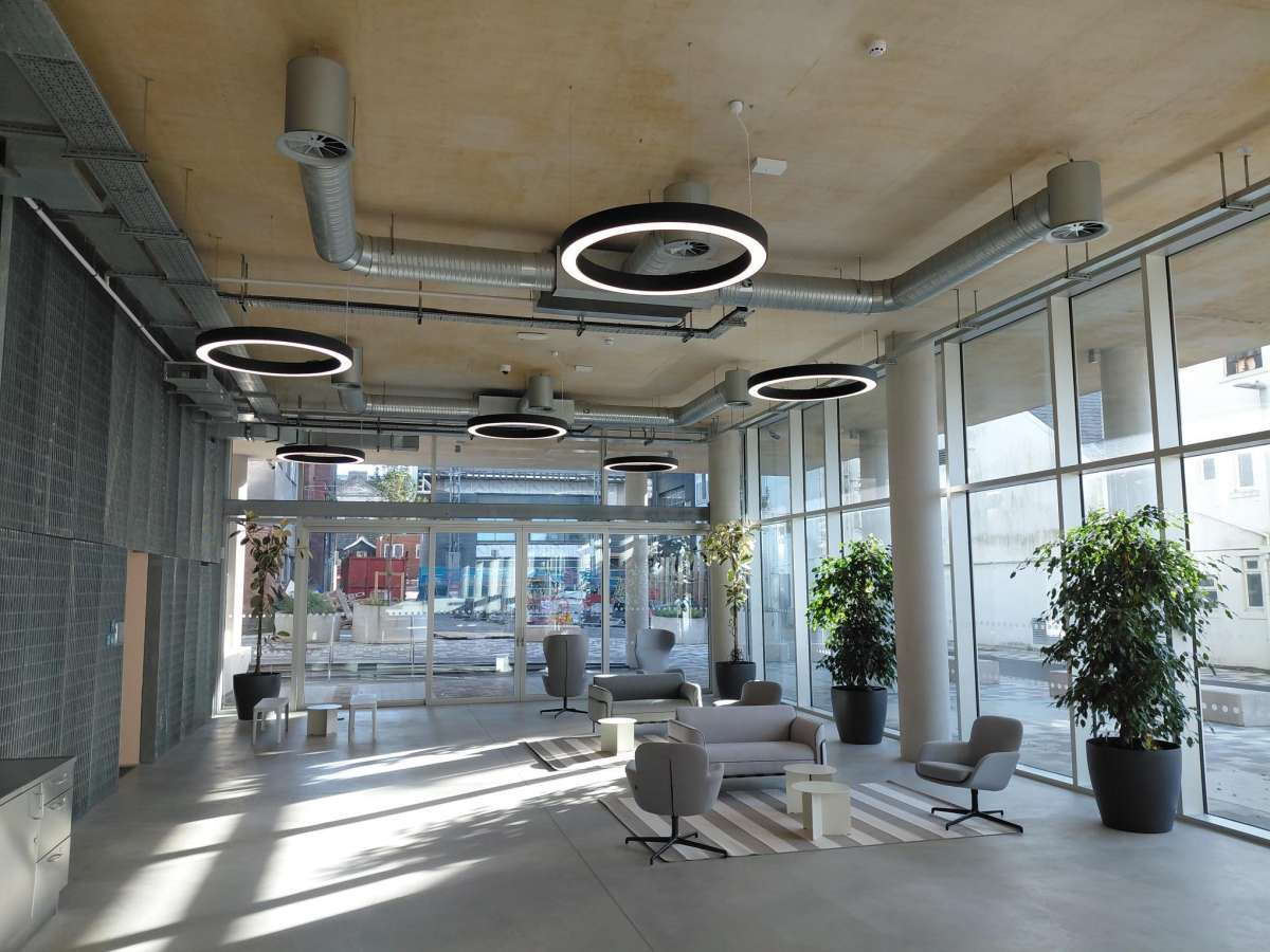 Office in Swansea - photo 4