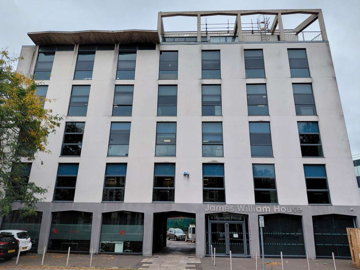 Office in Cardiff - photo 2