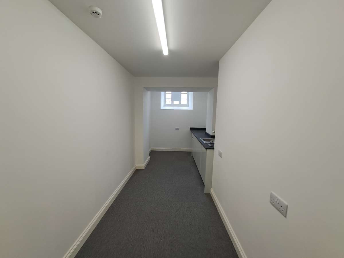 Office in Plymouth - photo 4