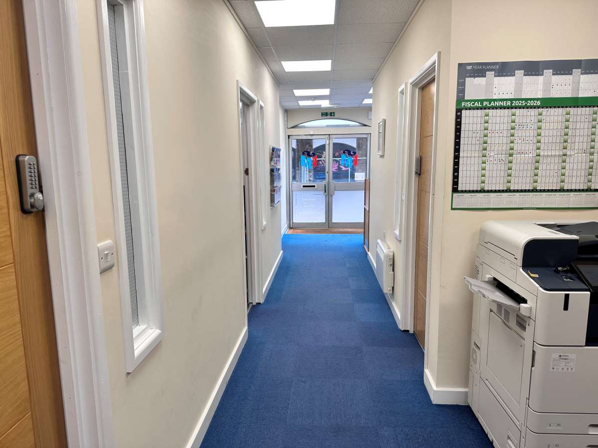 Office in Frome - photo 2