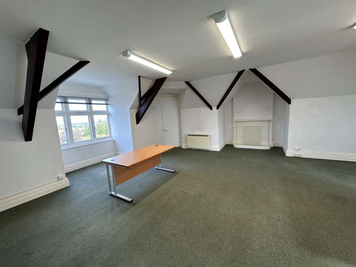 Office in Westbury - photo 3