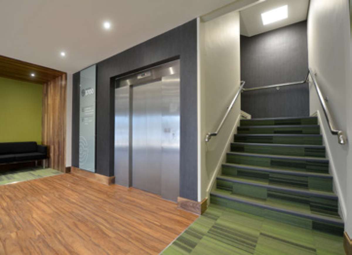Office in Fareham - photo 4