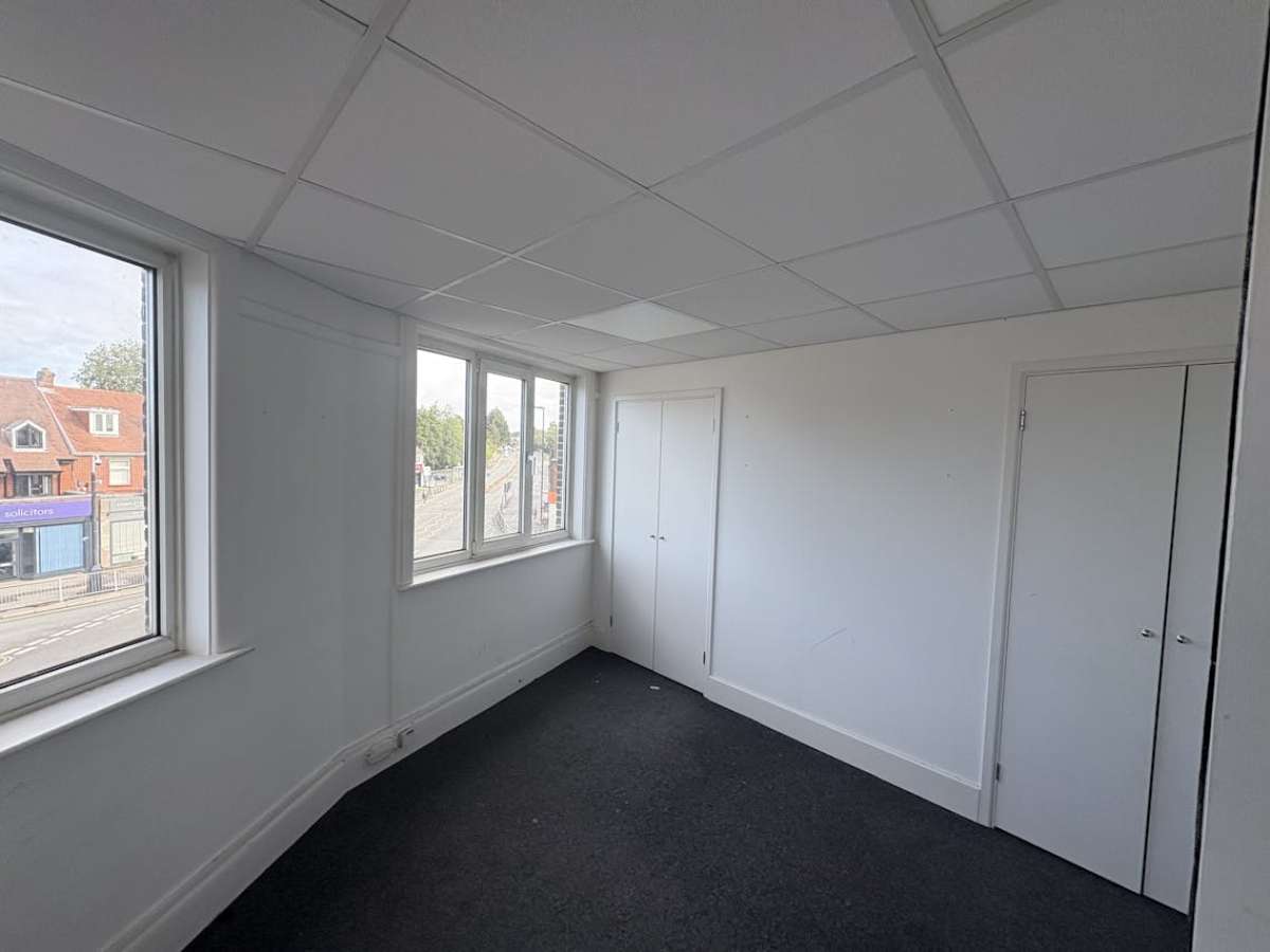 Office in Southampton - photo 3