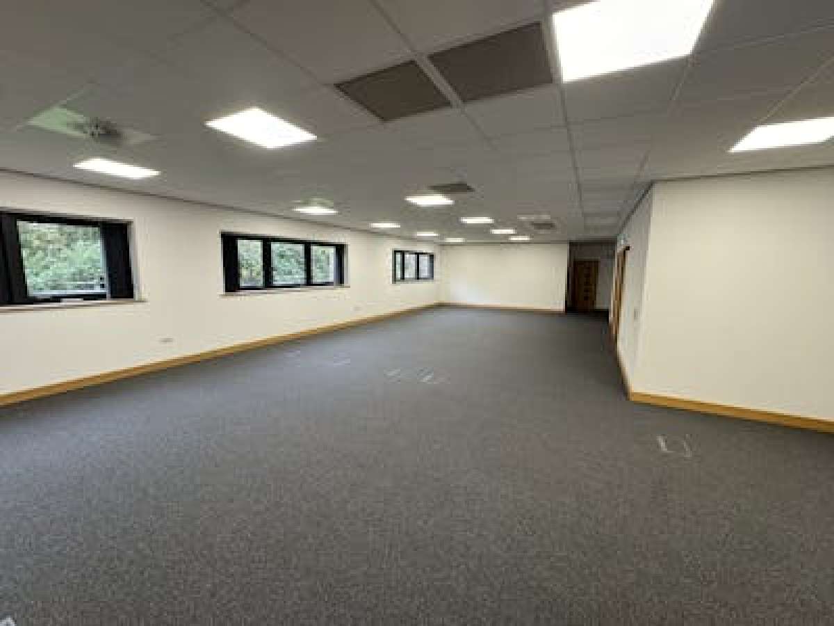 Office in Northampton - photo 3