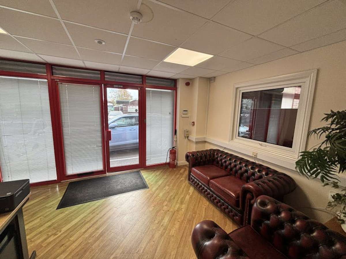 Office in Southampton - photo 4