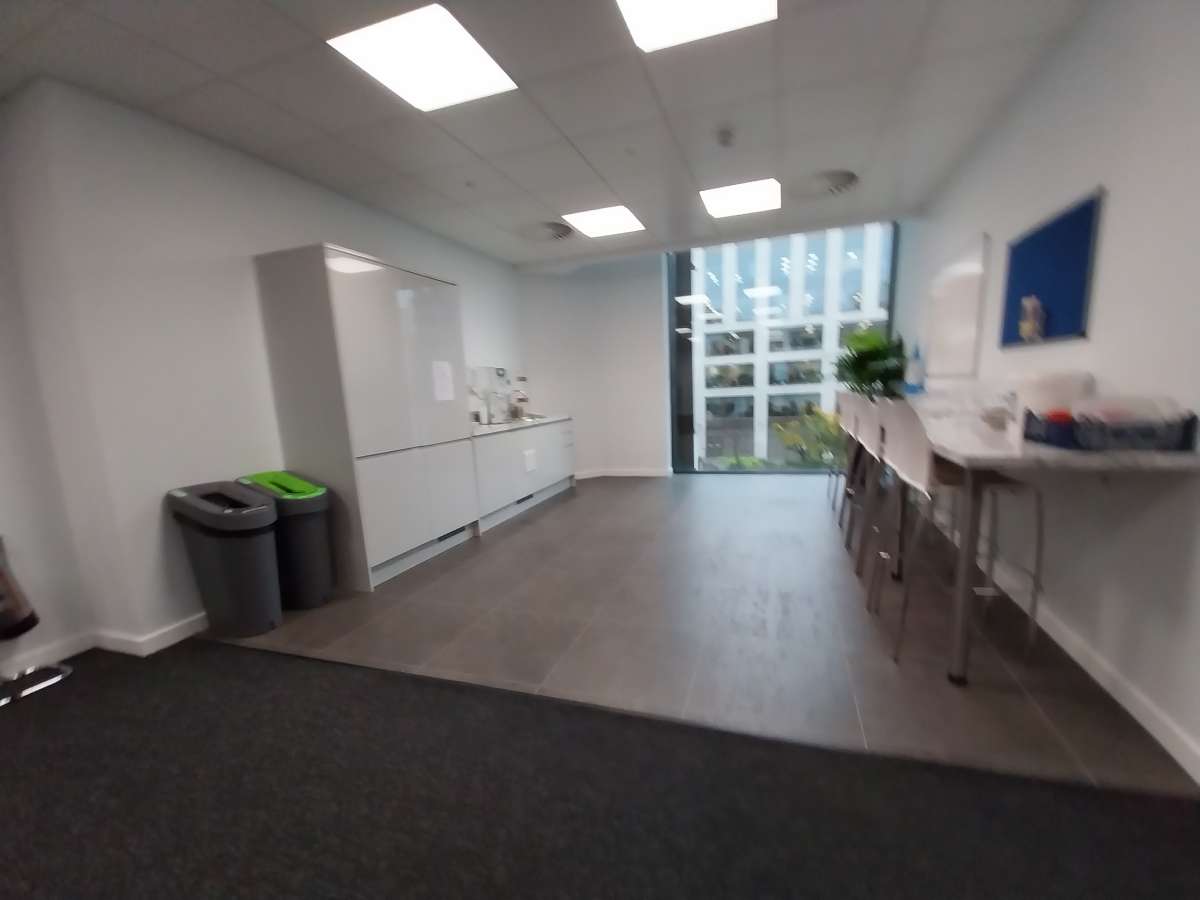 Office in Leeds - photo 4