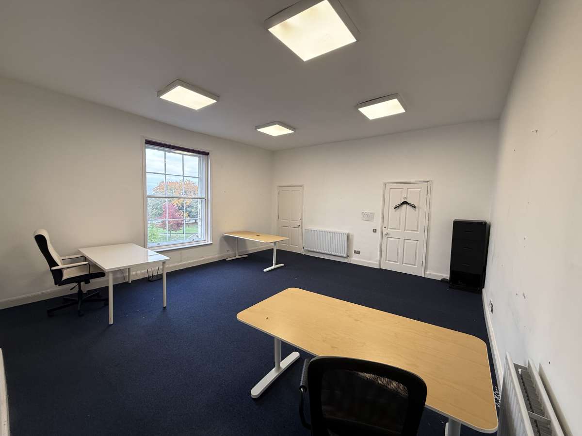 Office in Derby - photo 3