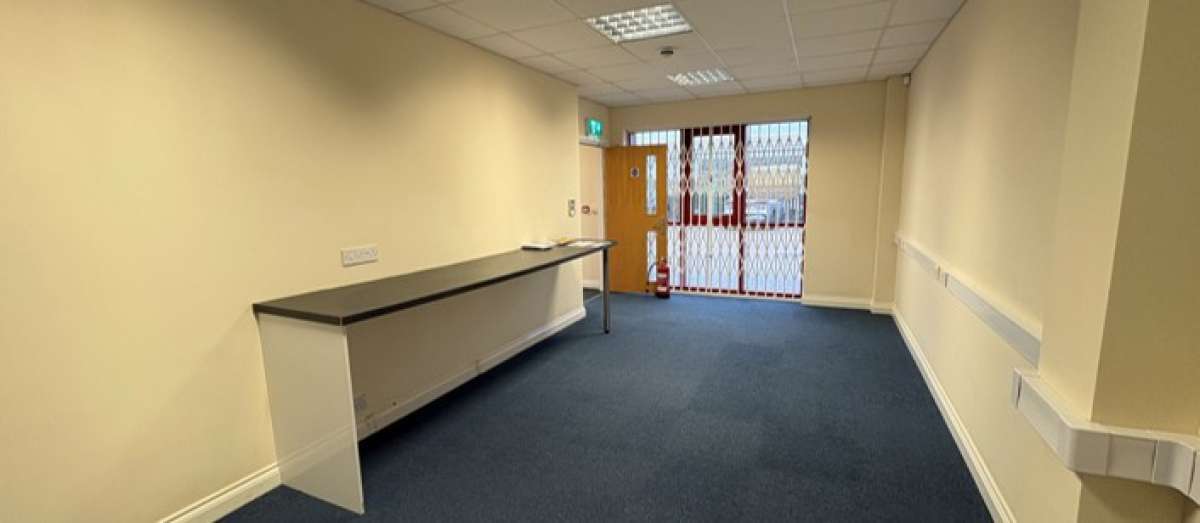 Office in Derby - photo 3