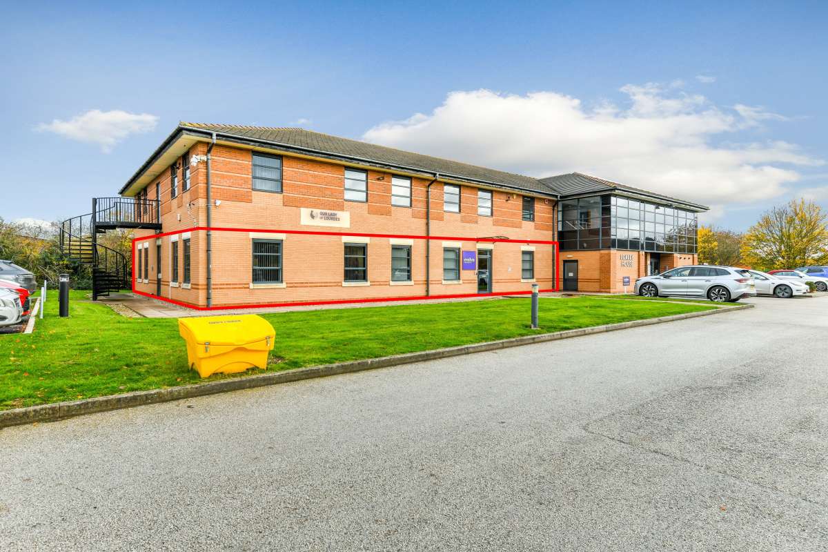 Office in Riverside Retail Park