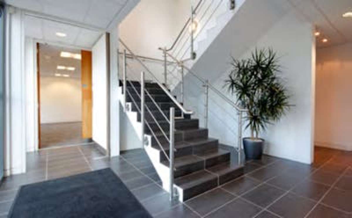 Office in Milton Keynes - photo 4