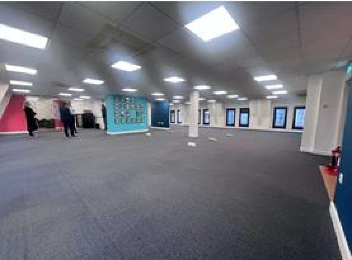 Office in Brighton - photo 3