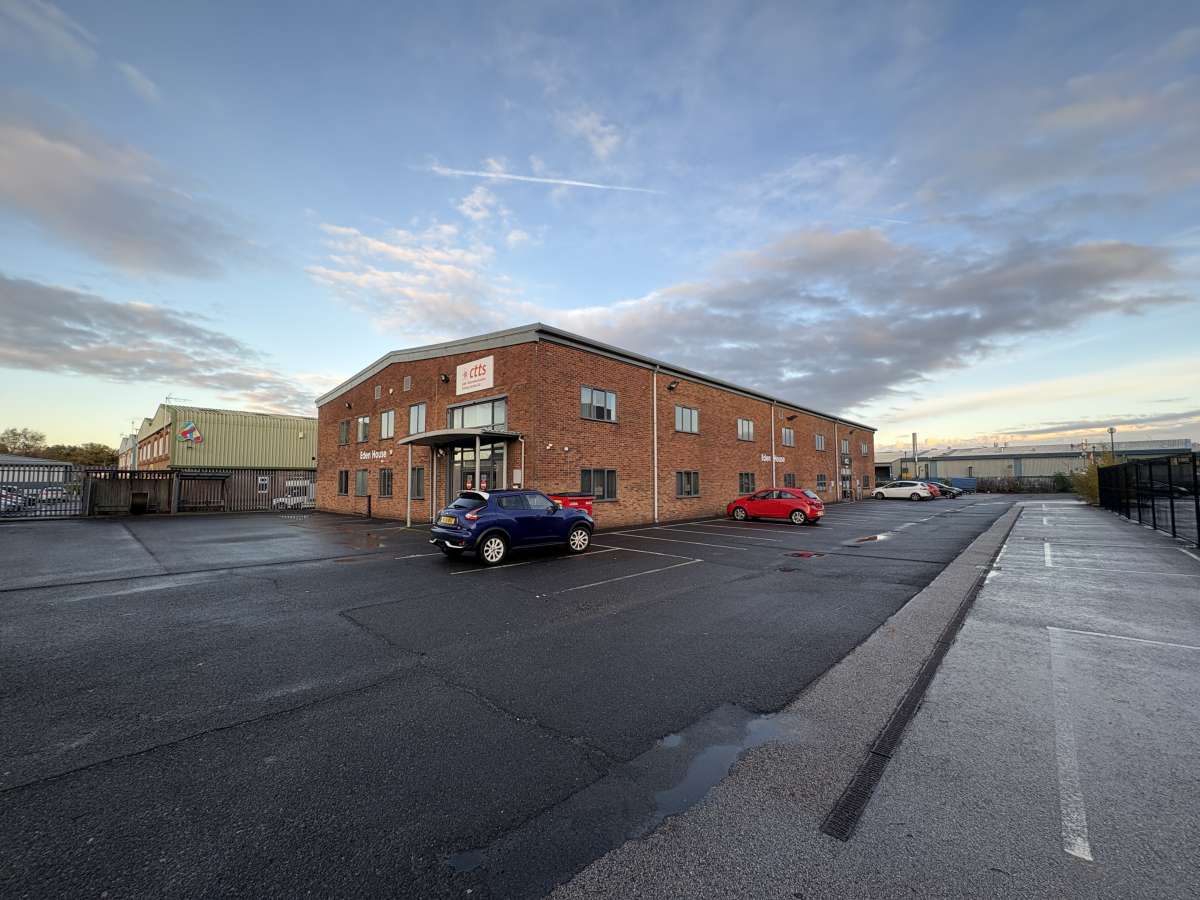 Office in Lincoln - photo 2