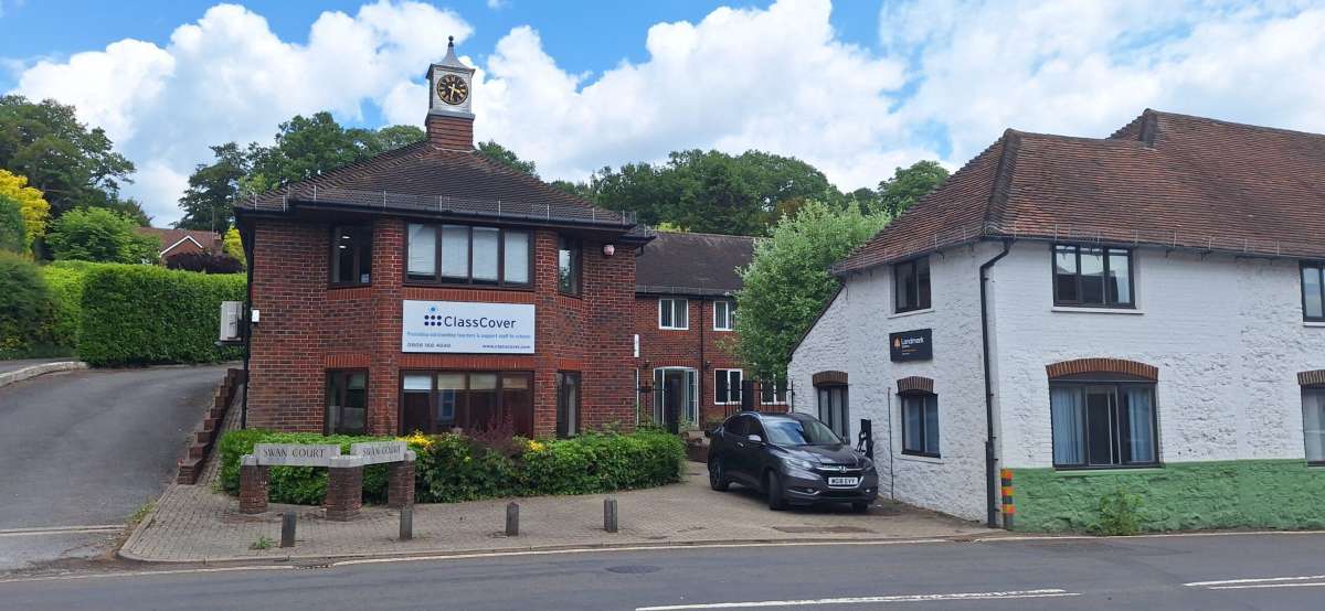 Office in Pulborough - photo 3