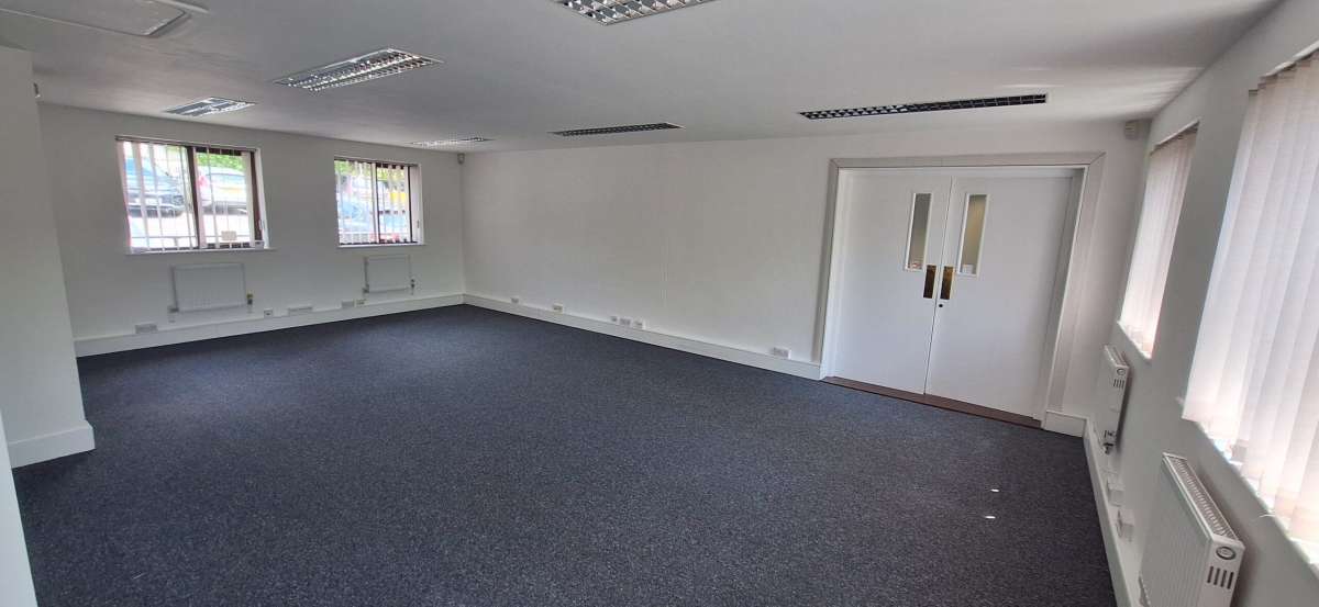 Office in Pulborough - photo 4