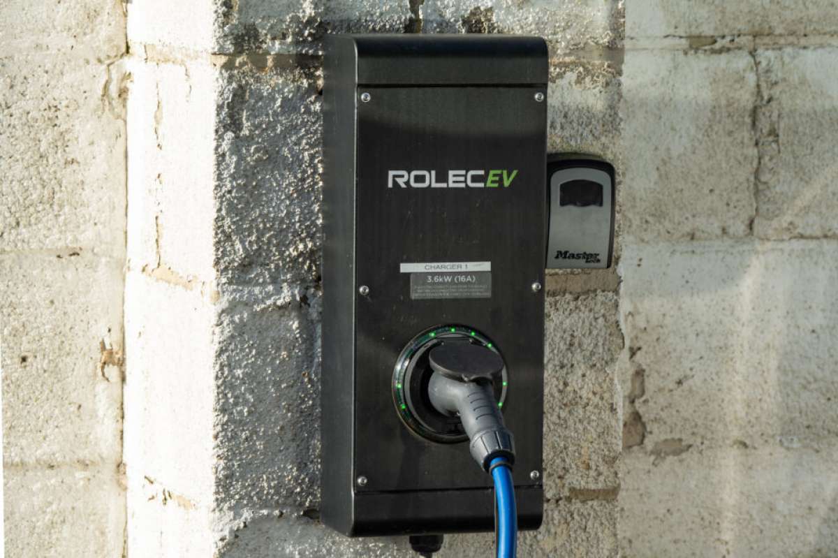 Office in Brighouse - photo 4