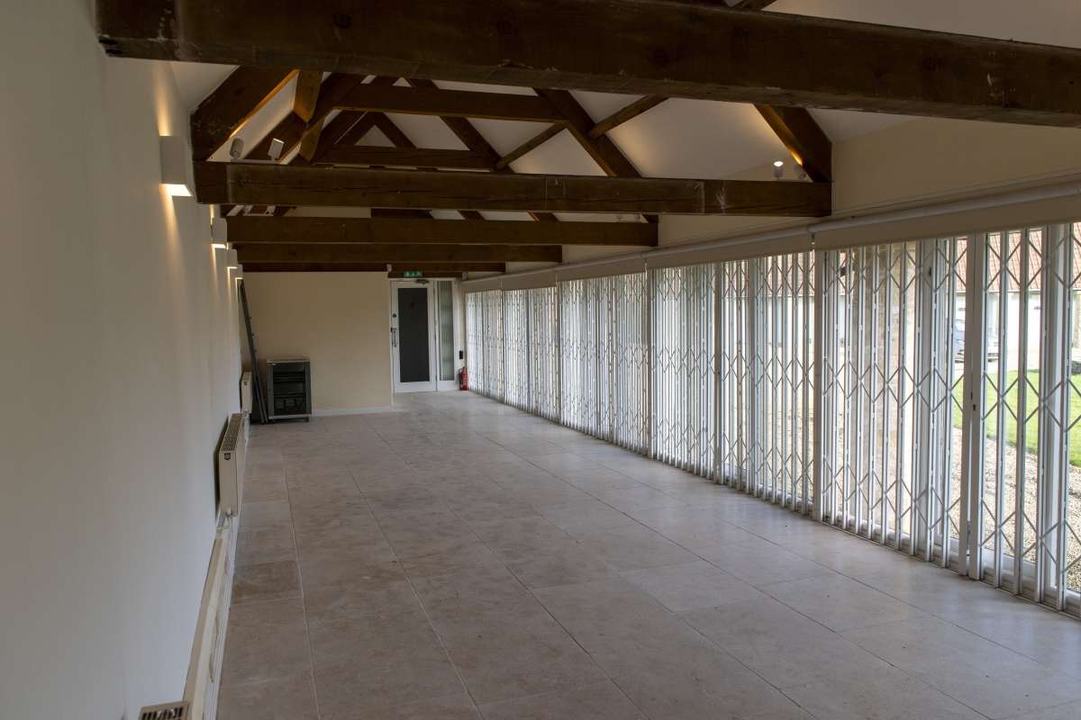 Office in Charlton - photo 3