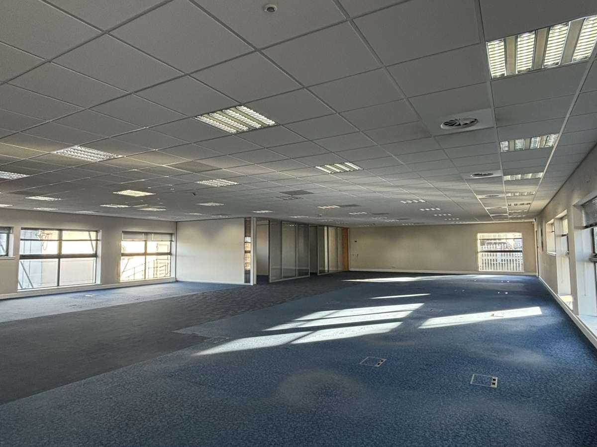 Office in West Tullos Industrial Estate - photo 4