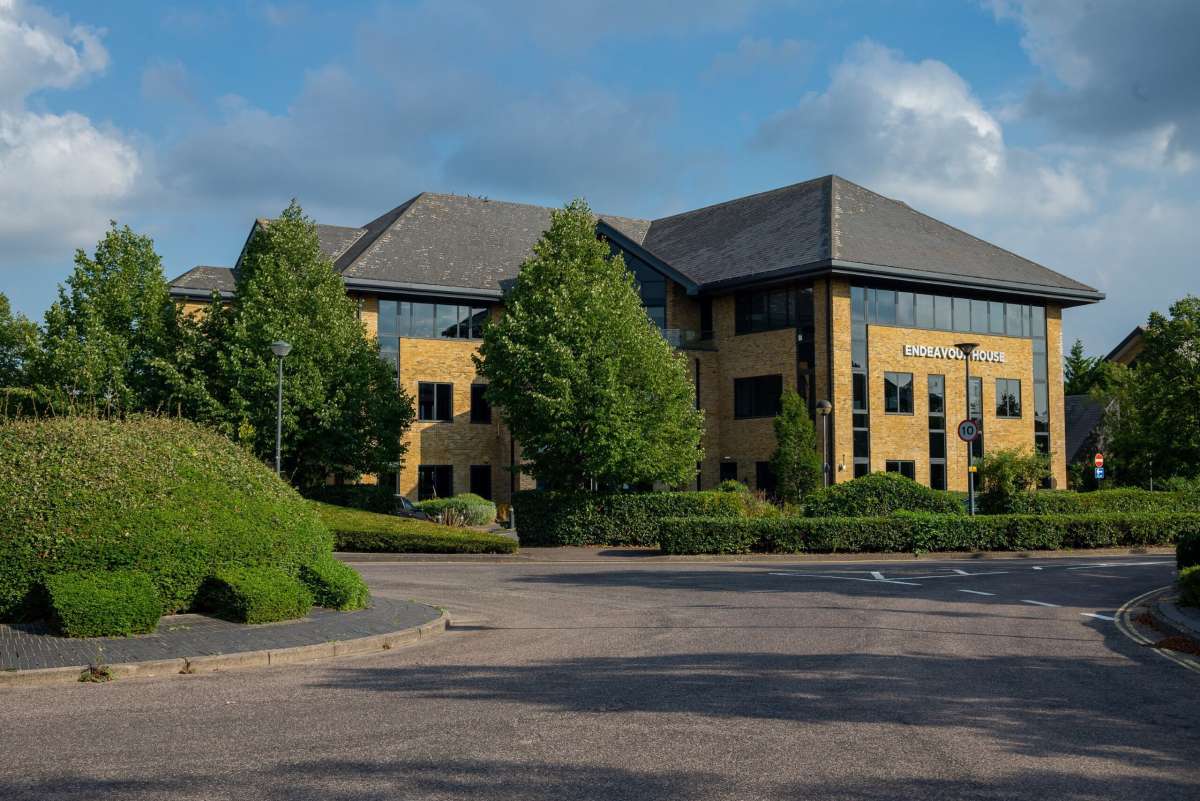 Office in Crawley - photo 3