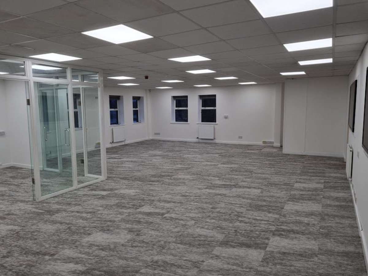 Office in Bournemouth - photo 2