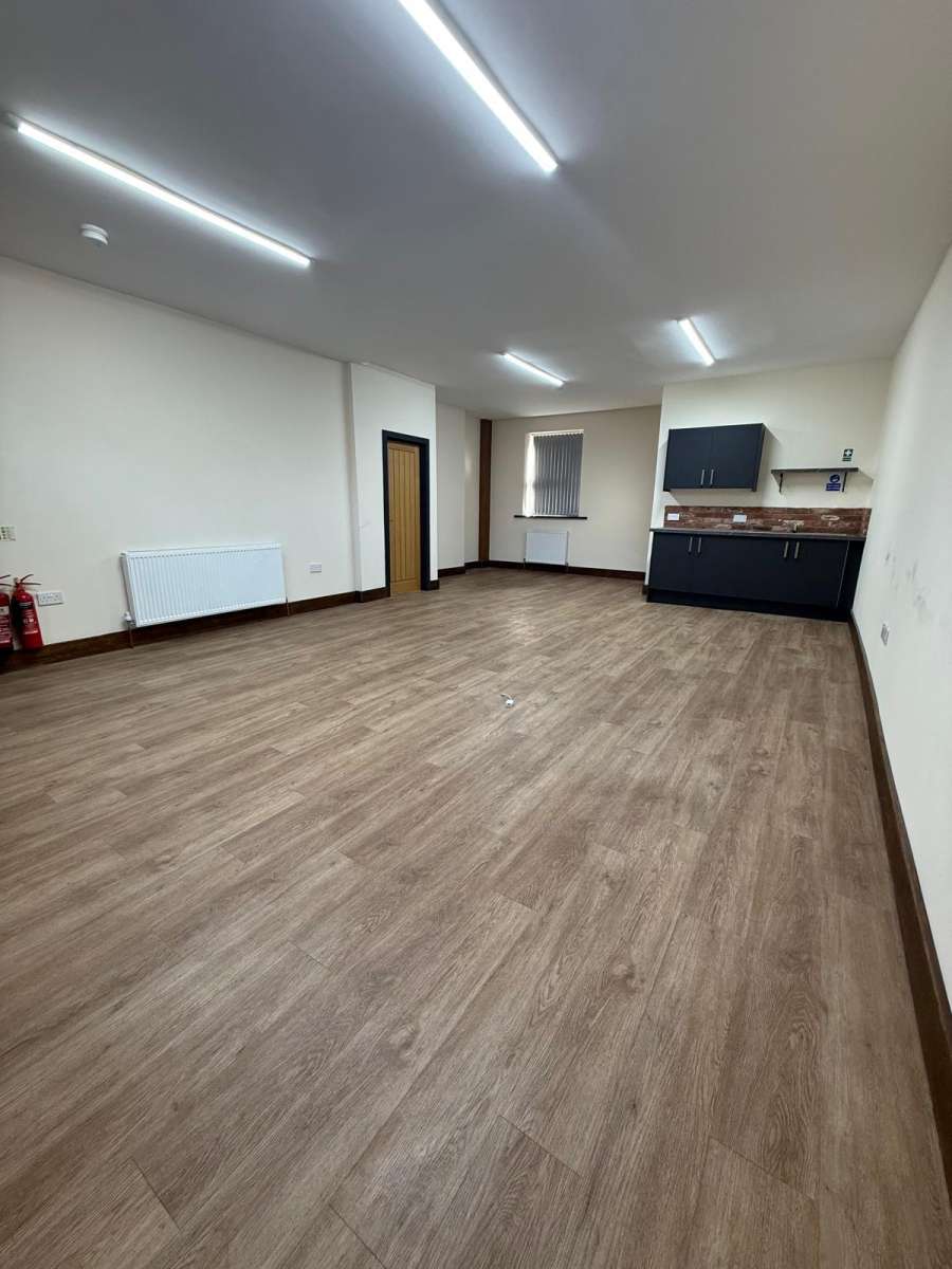 Office in Batley - photo 2