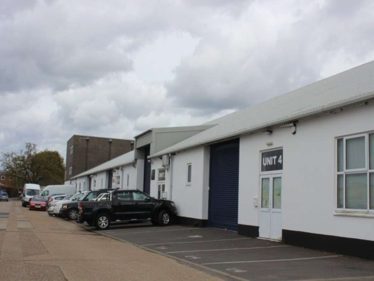 Industrial Unit in Burgess Hill - photo 2
