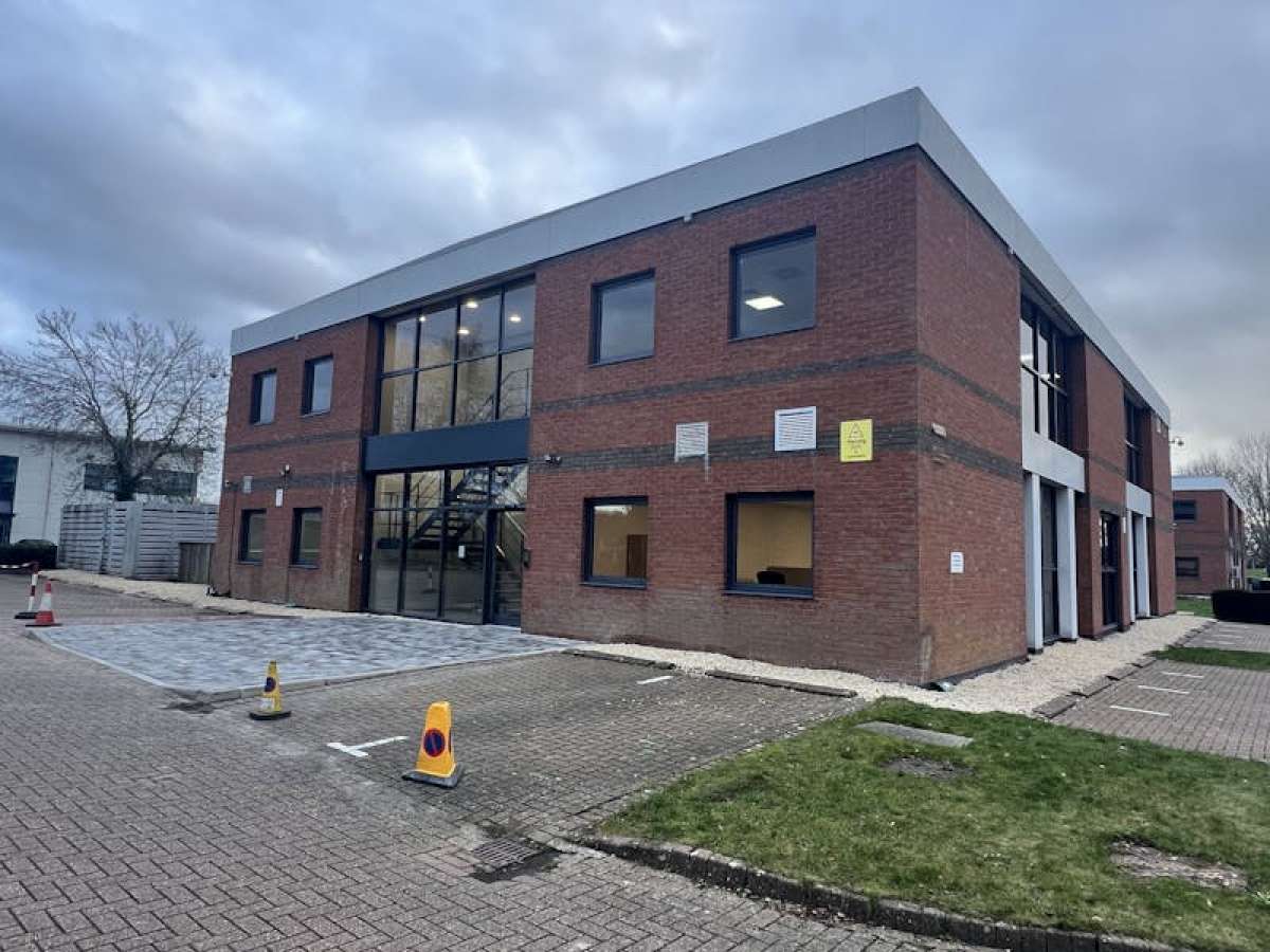 Office in Portsmouth - photo 4