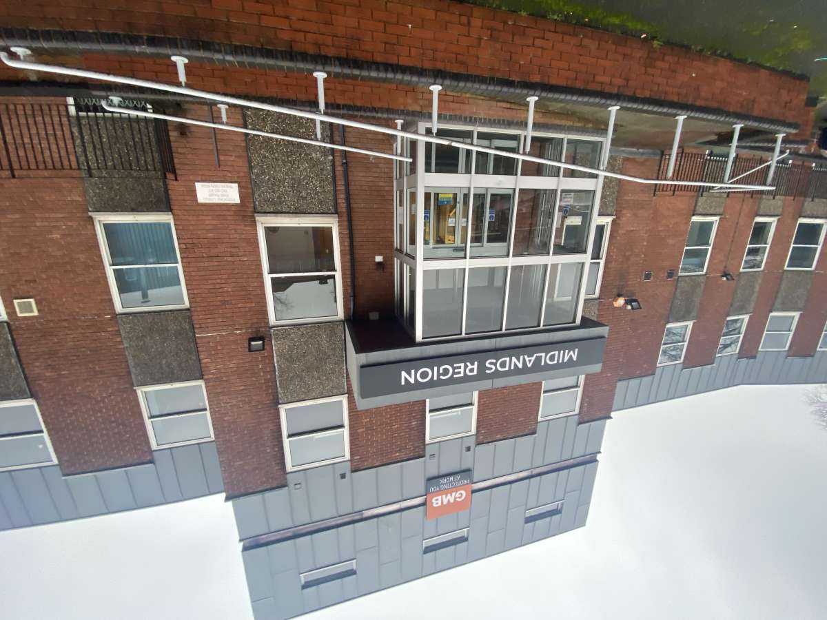 Office in Halesowen - photo 4