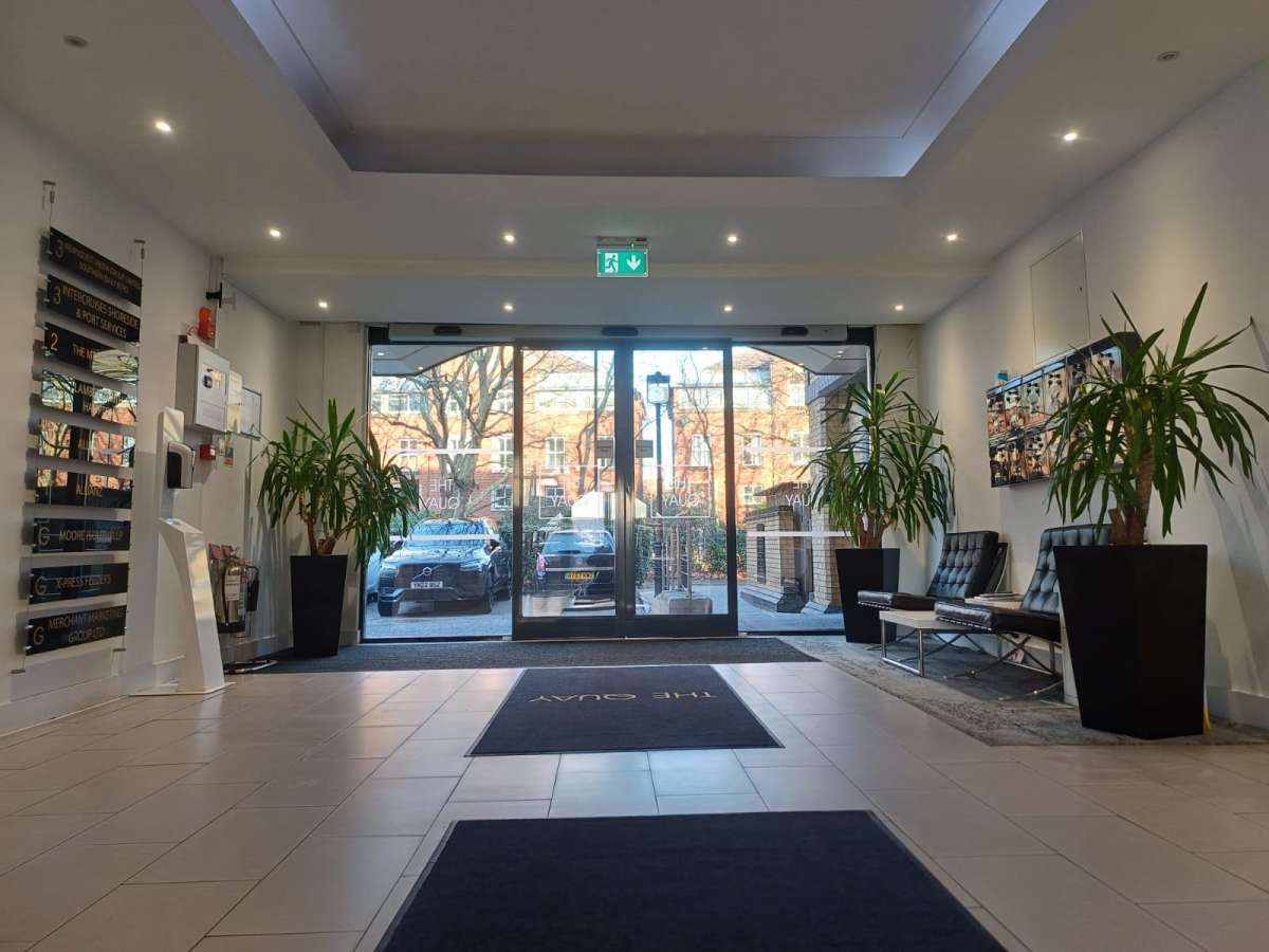 Office in Ocean Village - photo 4