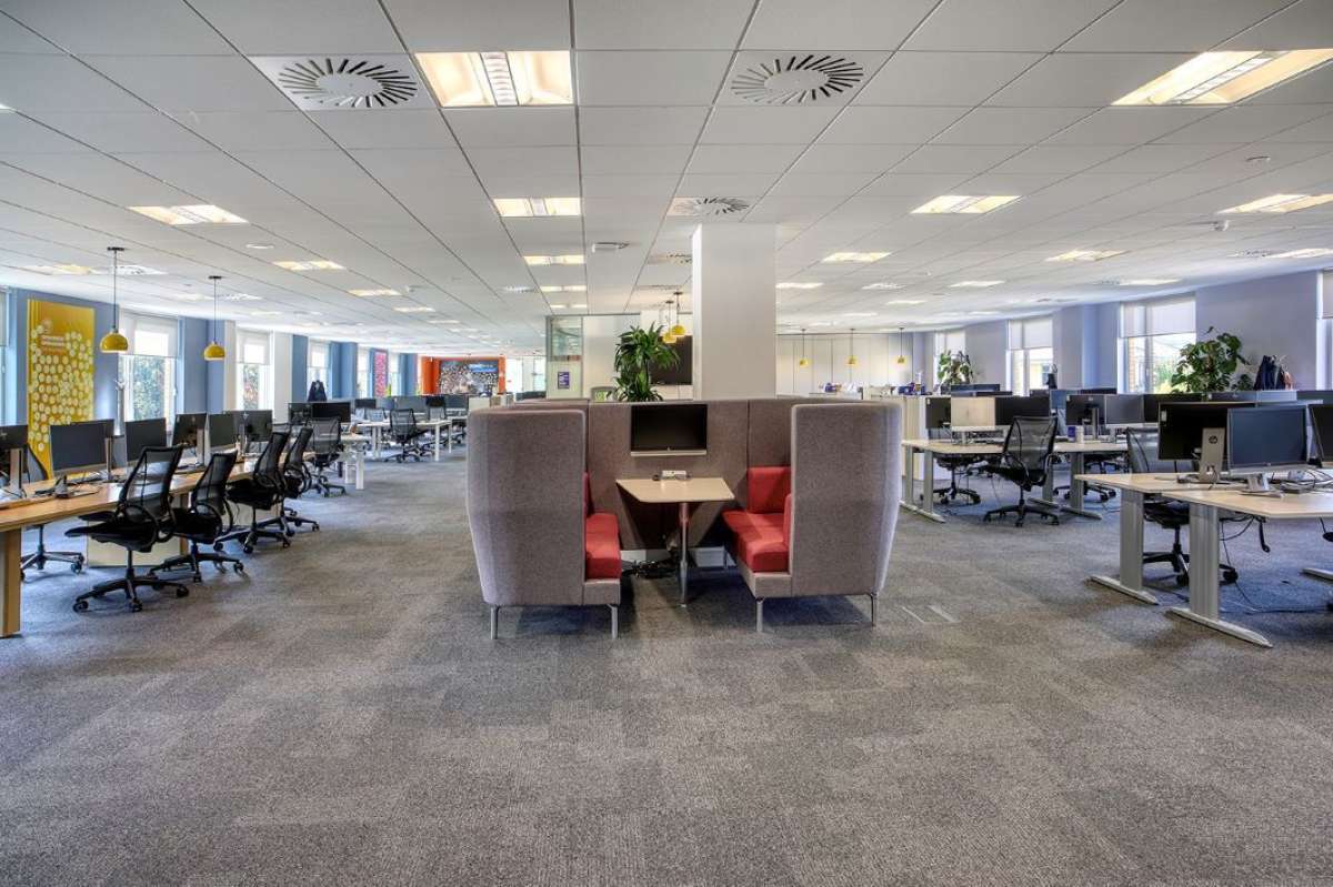 Office in Camberley - photo 4