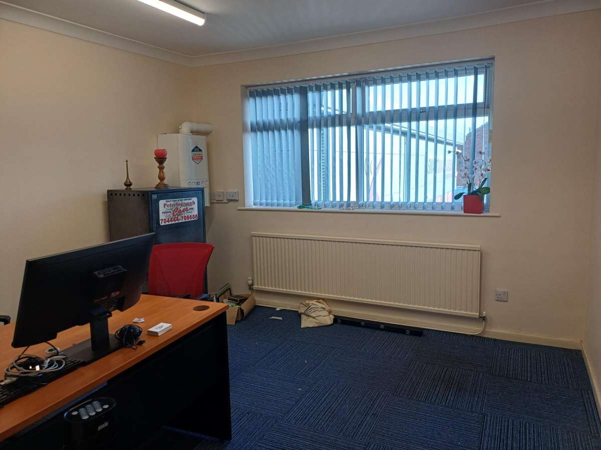 Office in Peterborough - photo 3