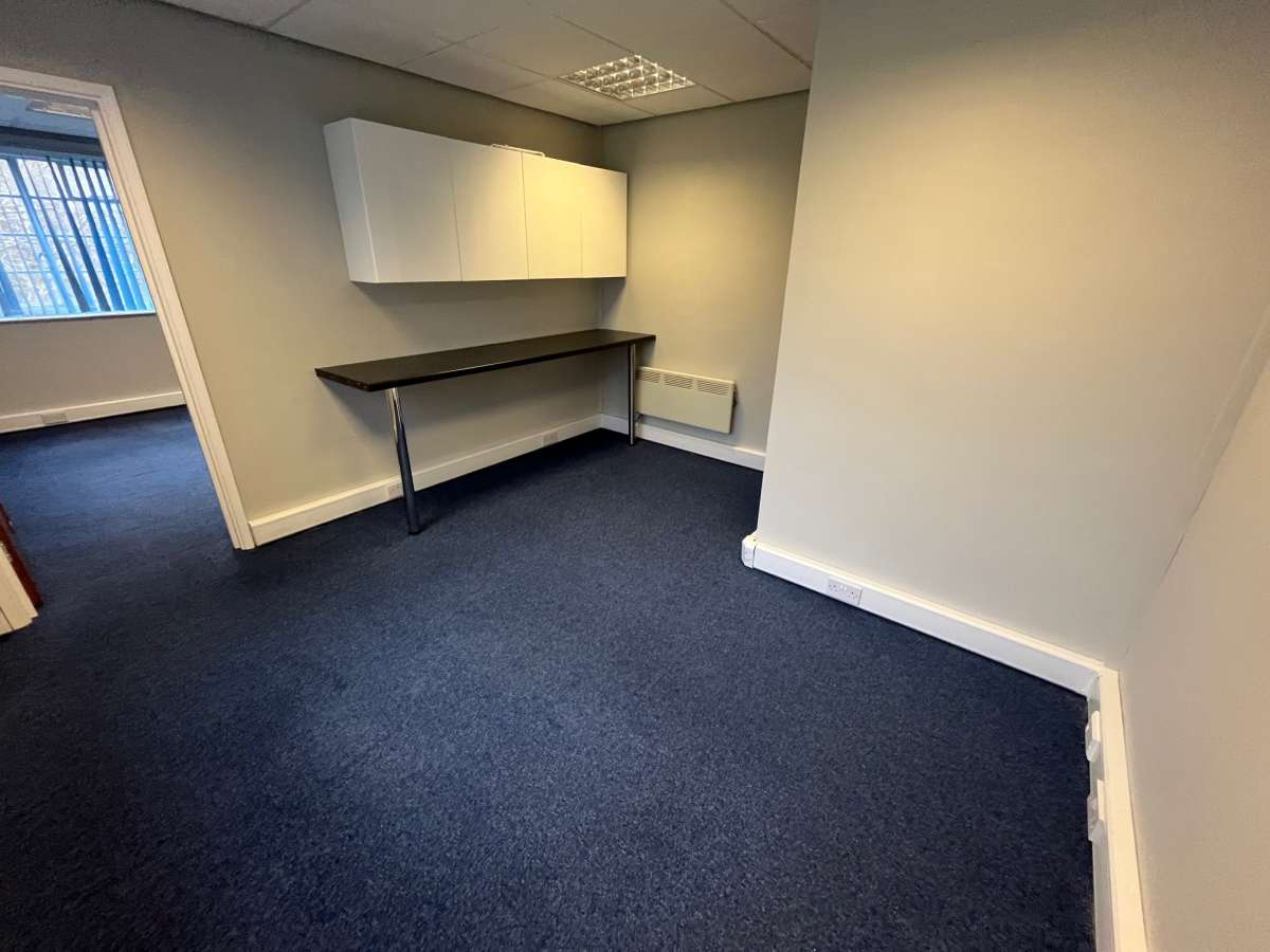 Office in Dedham - photo 2