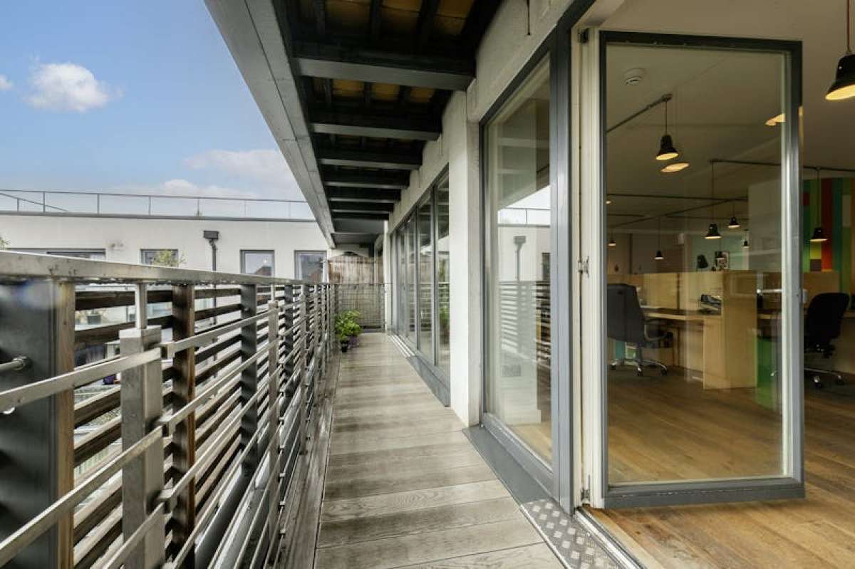 Office in Hoxton - photo 3