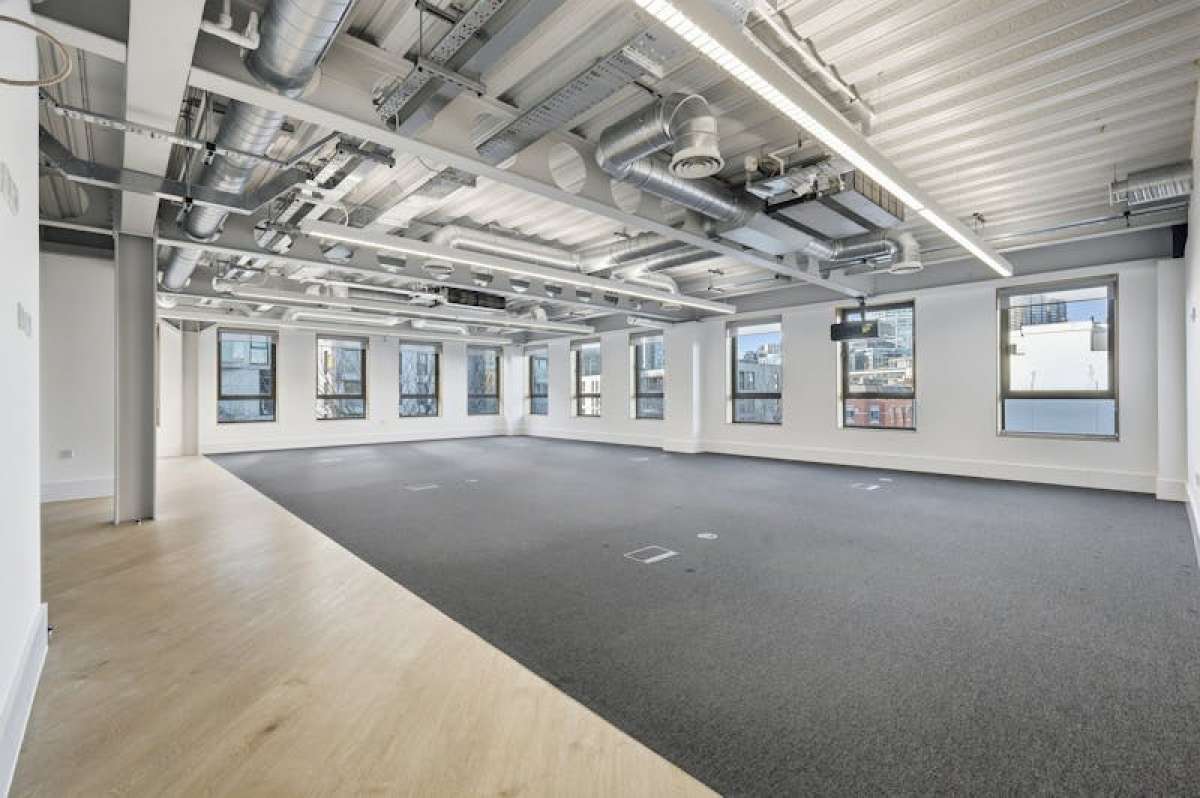 Office in London - photo 3