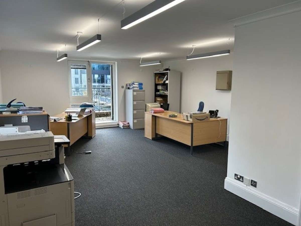 Office in London - photo 2