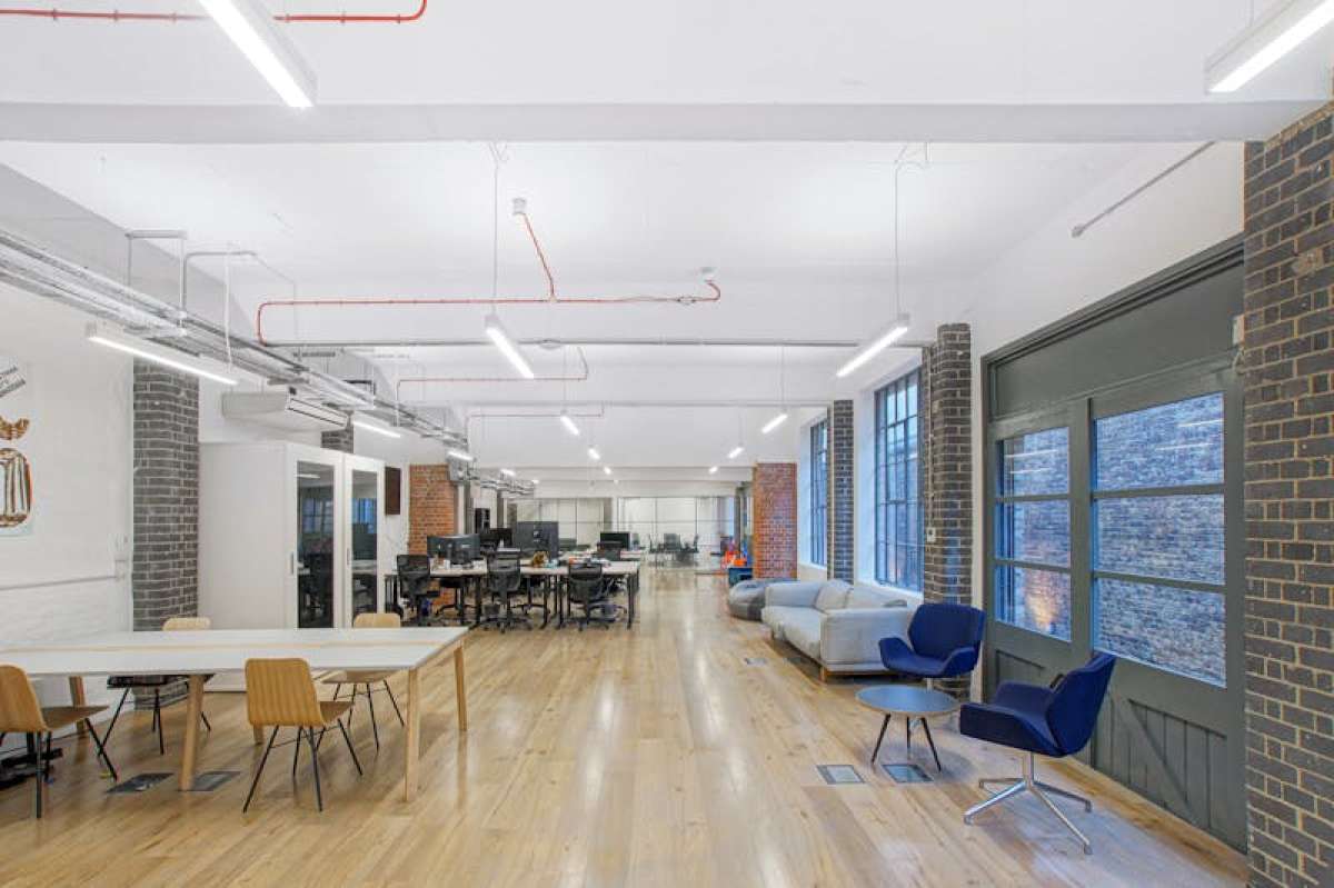 Office in London - photo 3