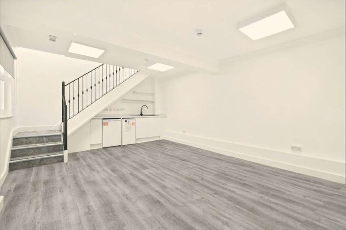 Office in London - photo 4