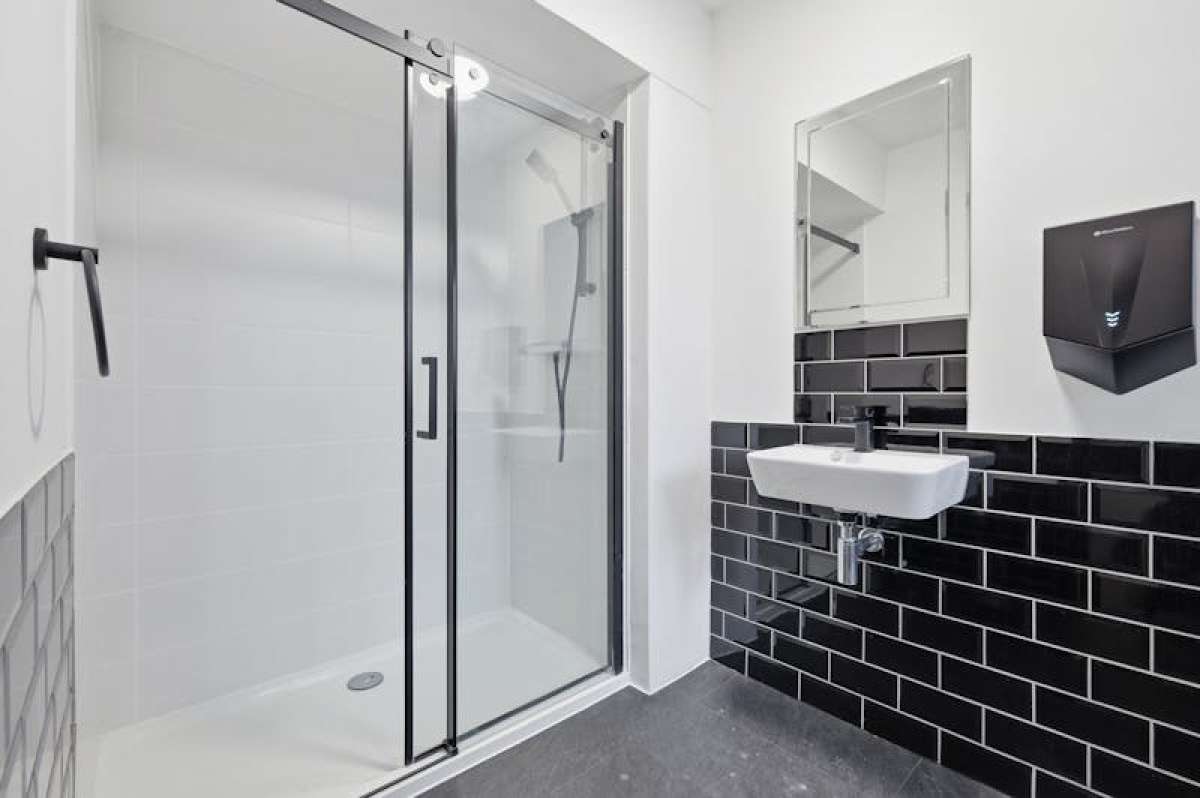 Office in London - photo 2