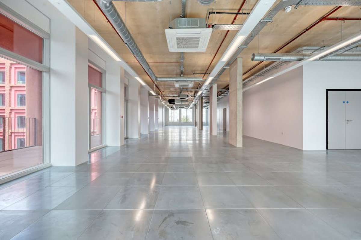 Office in London - photo 4